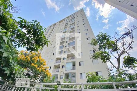 Apartamento para alugar com 48m², 2 quartos e 1 vaga Apartamento para alugar com 48m², 2 quartos e 1 vagaFachada