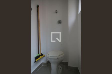 Apartamento para alugar com 100m², 2 quartos e 1 vaga Apartamento para alugar com 100m², 2 quartos e 1 vagaBanheiro