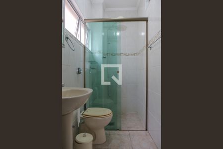 Apartamento para alugar com 100m², 2 quartos e 1 vaga Apartamento para alugar com 100m², 2 quartos e 1 vagaBanheiro da suíte