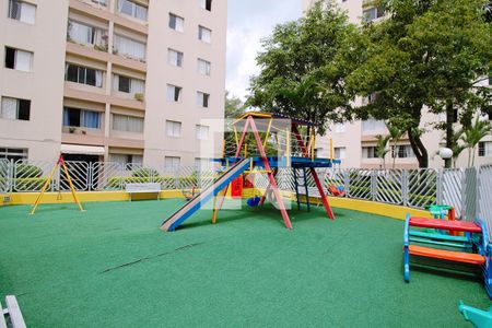 Apartamento para alugar com 65m², 2 quartos e 1 vagaÁrea comum - Playground