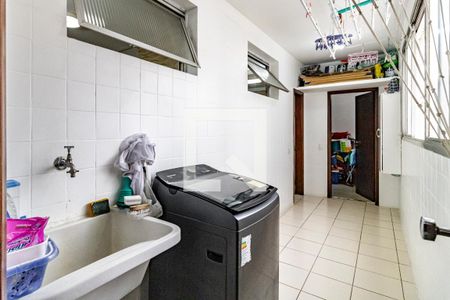 Apartamento à venda com 138m², 4 quartos e 1 vagaÁrea de Serviço