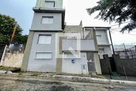 Casa de condomínio para alugar com 50m², 1 quarto e sem vaga Casa de condomínio para alugar com 50m², 1 quarto e sem vagaFachada