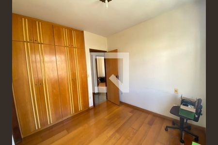 Apartamento à venda com 107m², 3 quartos e 2 vagasQuarto 3 - Suíte