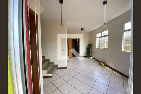 Sala de apartamento à venda com 3 quartos, 107m² em Sagrada Família, Belo Horizonte