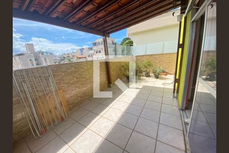 Apartamento à venda com 107m², 3 quartos e 2 vagasÁrea externa