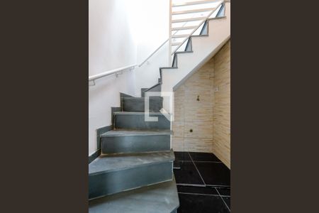 Escada Quarto de casa para alugar com 1 quarto, 60m² em Parada Inglesa, São Paulo