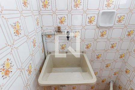 Casa para alugar com 60m², 1 quarto e sem vagaÁrea e Banheiro de Serviço