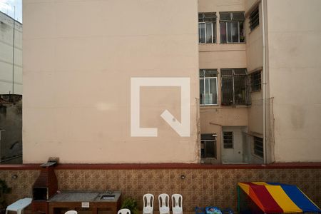 Apartamento à venda com 70m², 2 quartos e 1 vagaÁrea de Serviço Vista