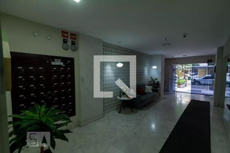 Apartamento à venda com 70m², 2 quartos e 1 vagaHall