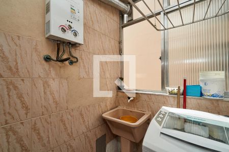 Apartamento à venda com 70m², 2 quartos e 1 vagaÁrea de Serviço