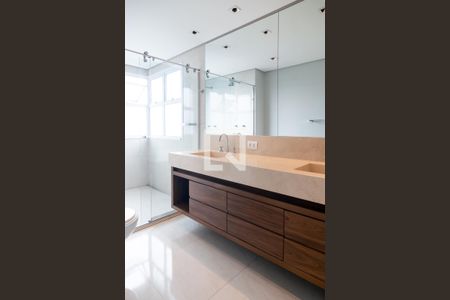 Apartamento para alugar com 107m², 2 quartos e 2 vagasBanheiro Quarto 2 - Suíte