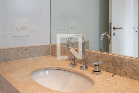 Apartamento para alugar com 107m², 2 quartos e 2 vagasBanheiro Quarto 1 Suíte