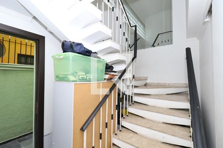 Casa à venda com 269m², 4 quartos e 3 vagasEscadas Quartos