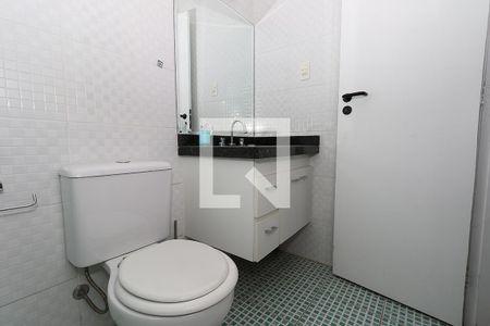 Casa à venda com 269m², 4 quartos e 3 vagasBanheiro da Suíte 2