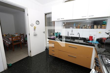 Casa à venda com 269m², 4 quartos e 3 vagasCozinha