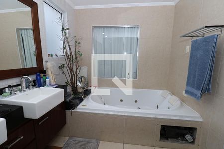 Casa à venda com 269m², 4 quartos e 3 vagasBanheiro da Suíte 4