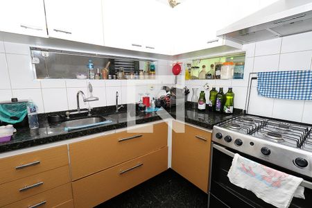 Casa à venda com 269m², 4 quartos e 3 vagasCozinha