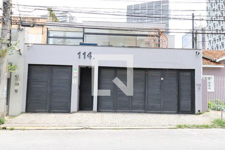 Casa à venda com 269m², 4 quartos e 3 vagasFachada