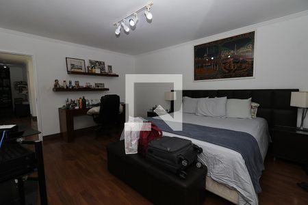 Casa à venda com 269m², 4 quartos e 3 vagasQuarto 4 Suíte