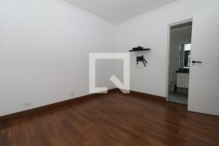 Casa à venda com 269m², 4 quartos e 3 vagasQuarto 2 Suíte