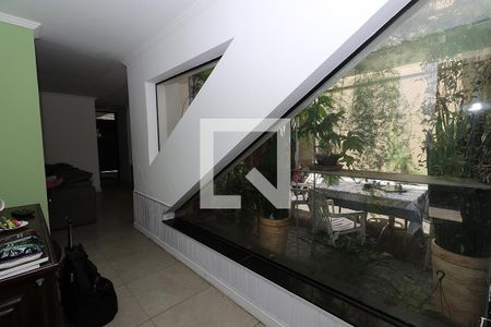 Casa à venda com 269m², 4 quartos e 3 vagasCorredor da Sala