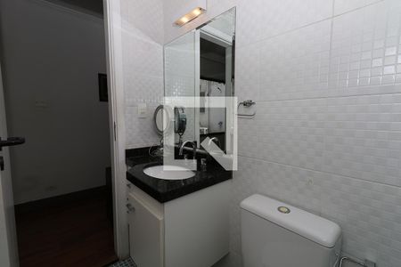 Casa à venda com 269m², 4 quartos e 3 vagasBanheiro do Corredor