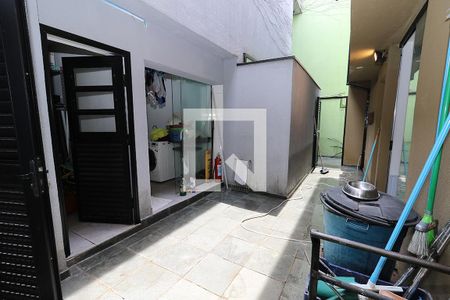 Casa à venda com 269m², 4 quartos e 3 vagasQuintal