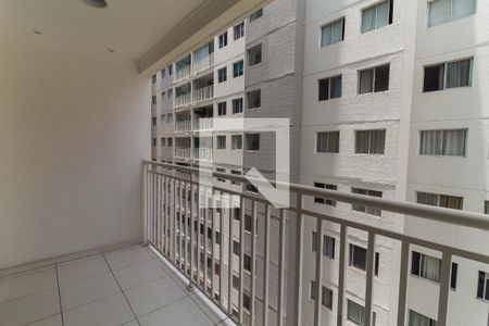 Apartamento para alugar com 45m², 2 quartos e sem vagaVaranda