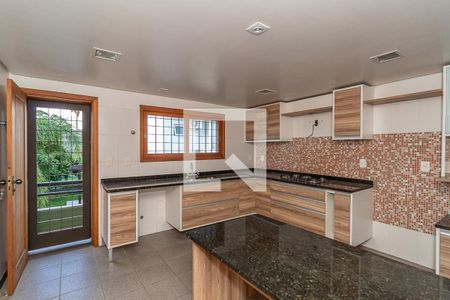 Casa à venda com 400m², 4 quartos e 4 vagasCozinha
