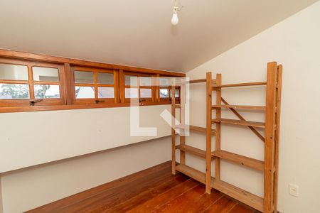 Casa à venda com 400m², 4 quartos e 4 vagasQuarto 2 - Suíte