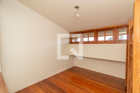 Casa à venda com 400m², 4 quartos e 4 vagasQuarto 2 - Suíte