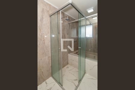 Casa à venda com 400m², 4 quartos e 4 vagasBanheiro da Suíte