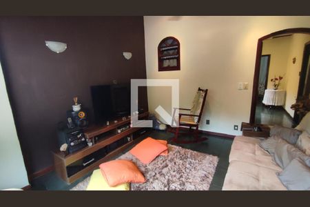 Casa à venda com 80m², 3 quartos e 4 vagas Casa à venda com 80m², 3 quartos e 4 vagasQuarto 3