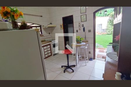 Casa à venda com 80m², 3 quartos e 4 vagas Casa à venda com 80m², 3 quartos e 4 vagasCozinha