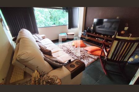 Casa à venda com 80m², 3 quartos e 4 vagas Casa à venda com 80m², 3 quartos e 4 vagasQuarto 3