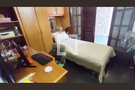 Casa à venda com 80m², 3 quartos e 4 vagas Casa à venda com 80m², 3 quartos e 4 vagasQuarto 2