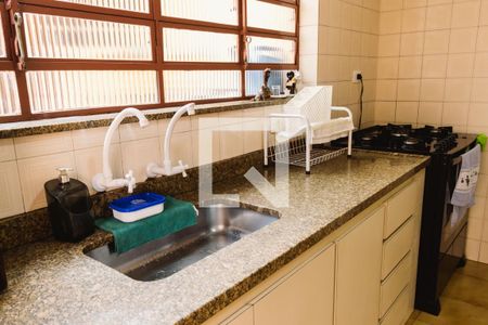 Casa à venda com 152m², 3 quartos e 2 vagasCozinha Pia