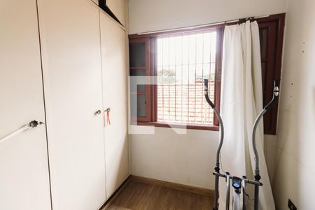 Casa à venda com 152m², 3 quartos e 2 vagasQuarto 2