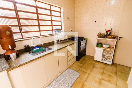 Casa à venda com 152m², 3 quartos e 2 vagasCozinha