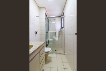 Apartamento à venda com 142m², 3 quartos e 2 vagas Apartamento à venda com 142m², 3 quartos e 2 vagasBanheiro da Suíte 2
