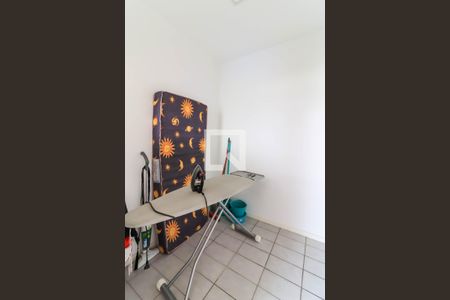 Apartamento à venda com 142m², 3 quartos e 2 vagas Apartamento à venda com 142m², 3 quartos e 2 vagasQuarto de Serviço