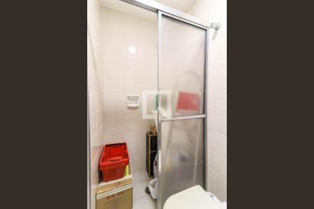 Apartamento à venda com 142m², 3 quartos e 2 vagas Apartamento à venda com 142m², 3 quartos e 2 vagasBanheiro de serviço