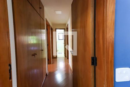 Apartamento à venda com 142m², 3 quartos e 2 vagas Apartamento à venda com 142m², 3 quartos e 2 vagasCorredor