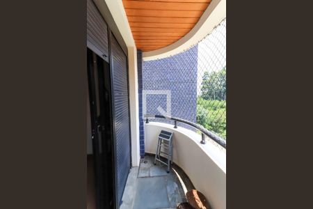 Apartamento à venda com 142m², 3 quartos e 2 vagas Apartamento à venda com 142m², 3 quartos e 2 vagasSacada da Suíte 1