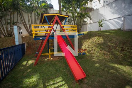 Apartamento à venda com 80m², 3 quartos e 2 vagasÁrea Comum - Playground