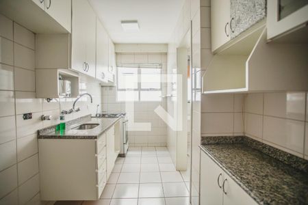 Apartamento à venda com 80m², 3 quartos e 2 vagasCozinha