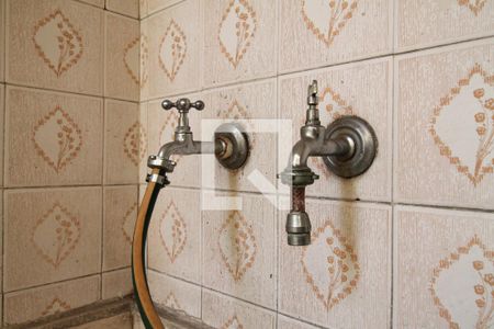 Casa à venda com 250m², 3 quartos e 2 vagasÁrea de Serviço