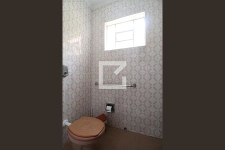 Casa à venda com 250m², 3 quartos e 2 vagasLavabo