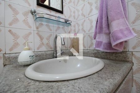 Casa à venda com 250m², 3 quartos e 2 vagasLavabo