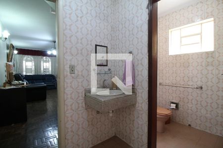 Casa à venda com 250m², 3 quartos e 2 vagasLavabo